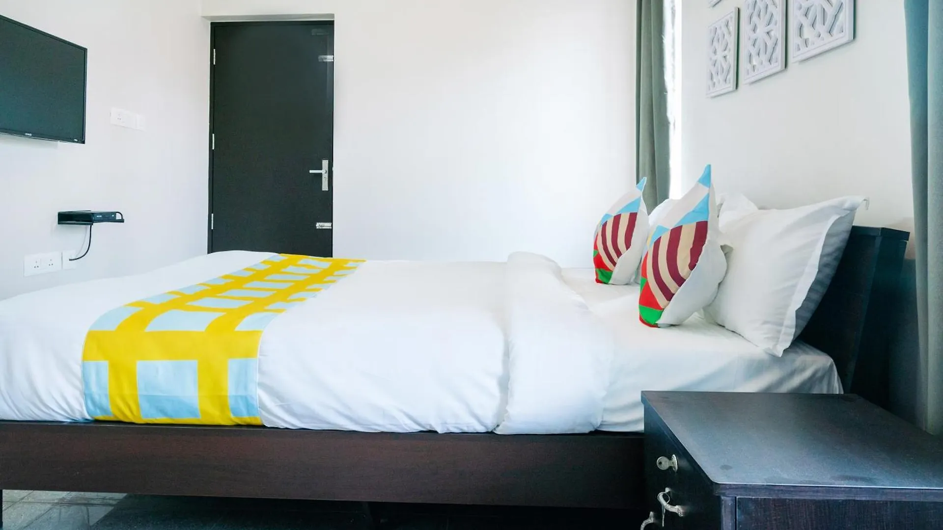 Super Hotel O Elegant Kings Park Residency Tripunithura Lejlighed