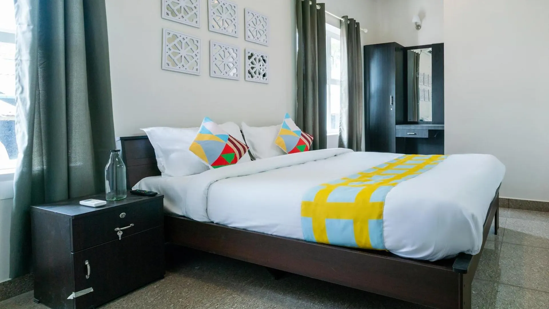 Super Hotel O Elegant Kings Park Residency Tripunithura Indien